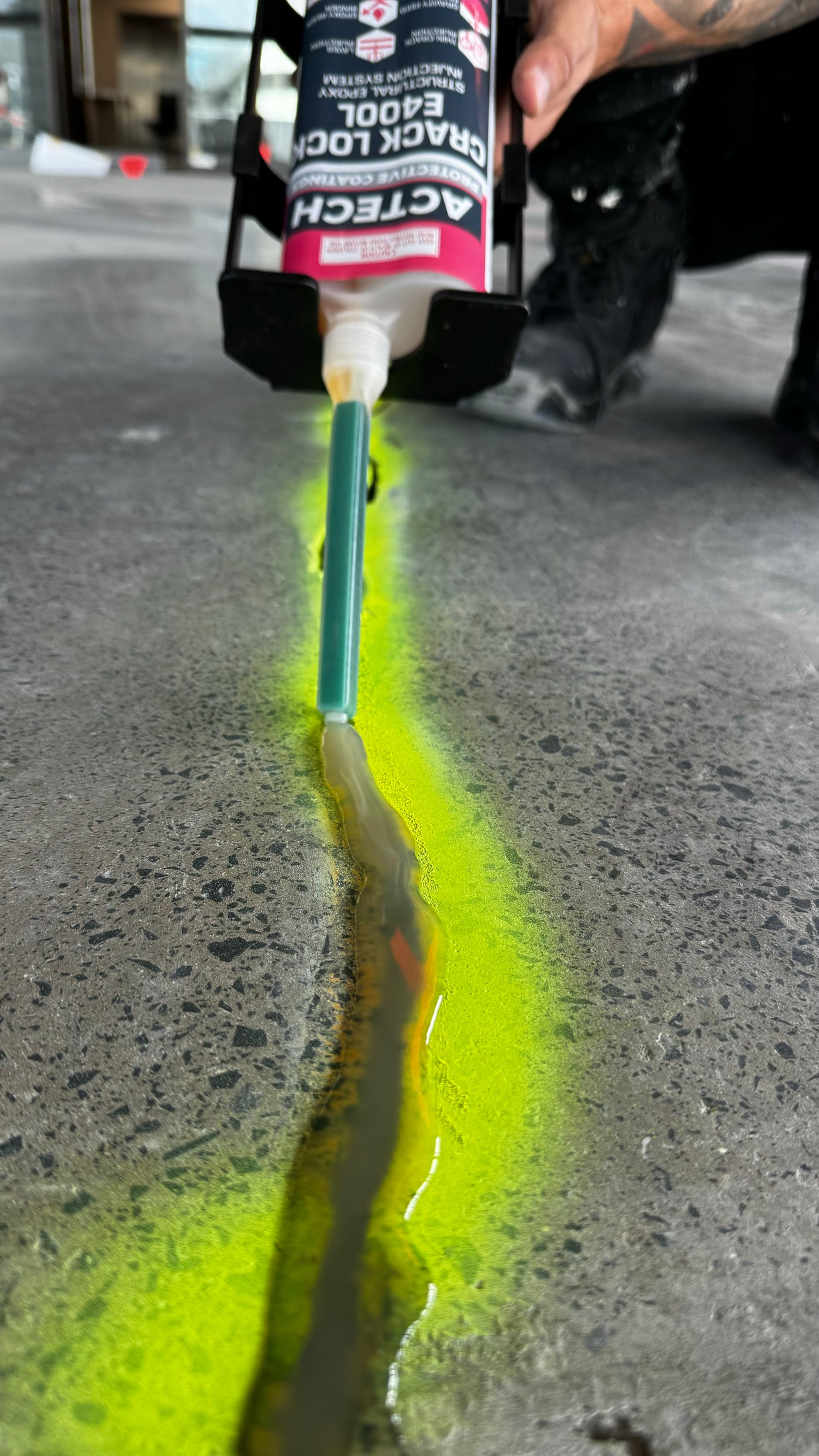 Crack Lock E400L Low Viscosity Epoxy Crack Repair